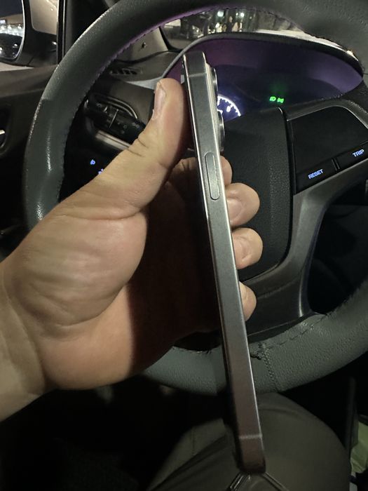 Iphone 15 pro Max Sim/eSim. Сотилади Идеал 88 ёмкость