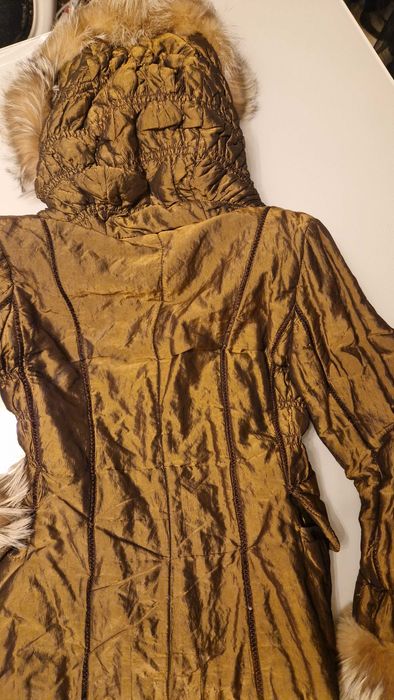 Дамско яке на италианската марка МОНА ЛИЗА,кожени акценти и меден цвят