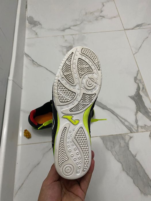 Продаю зальники от Joma