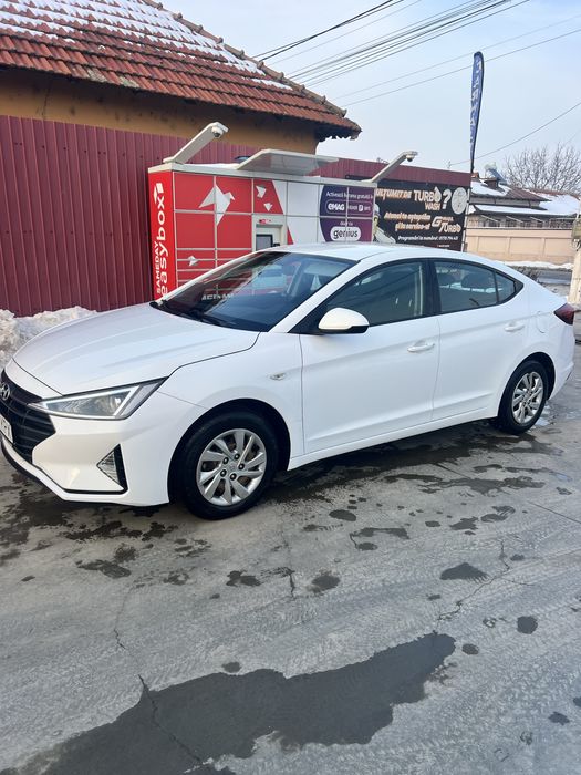 Hyundai Elantra  ,,2020 1,6 benzina+GPL  Revizie pina in 2028