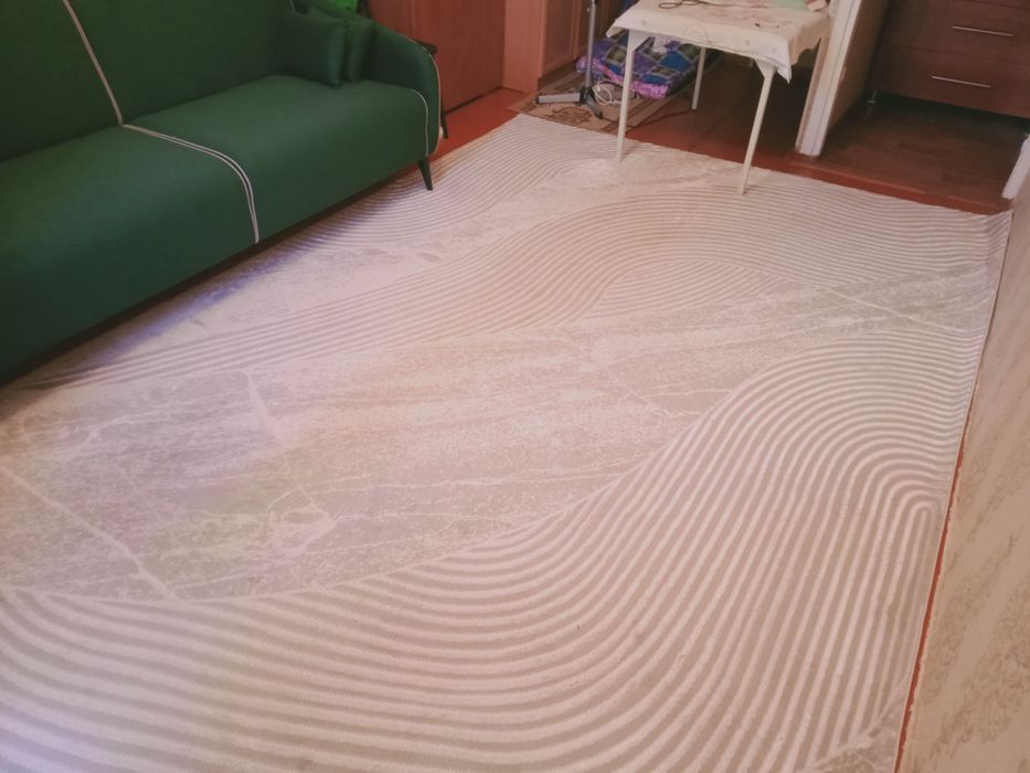 Продается ковер в хоршем состоянии