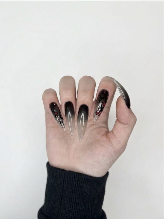 Caut modele pentru manichiura la pret de cost al materialelor