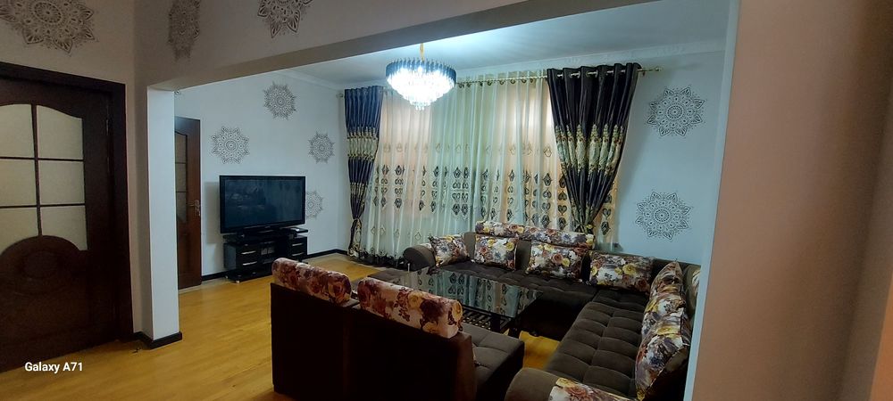 Продаётся 2х комнатная квартира центре города, ориентир  кинотеатр