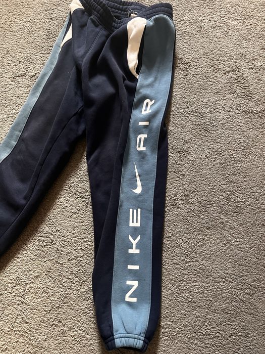 Pantaloni Nike Air