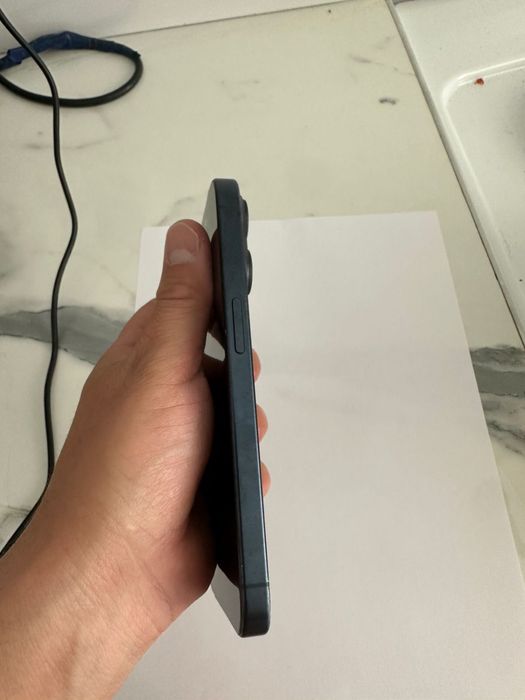 Продам Iphone 15 pro 256gb