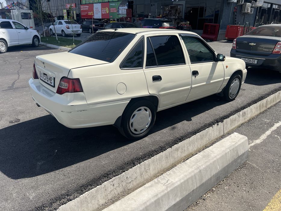 Nexiya 2 1,6 dons luyks bez konditsaner