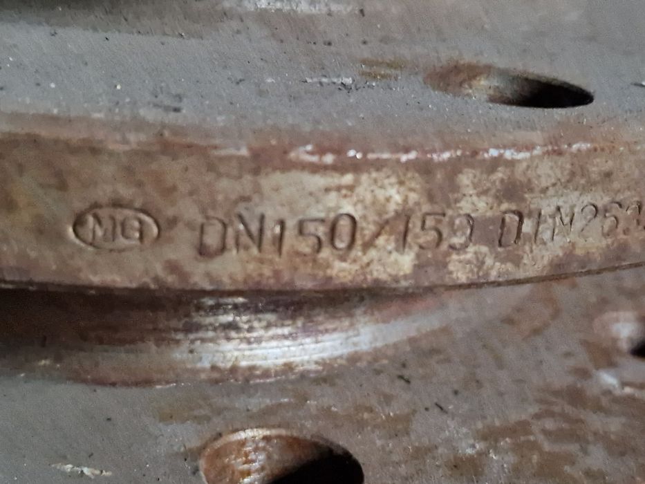 Фланец воротниковый Д150