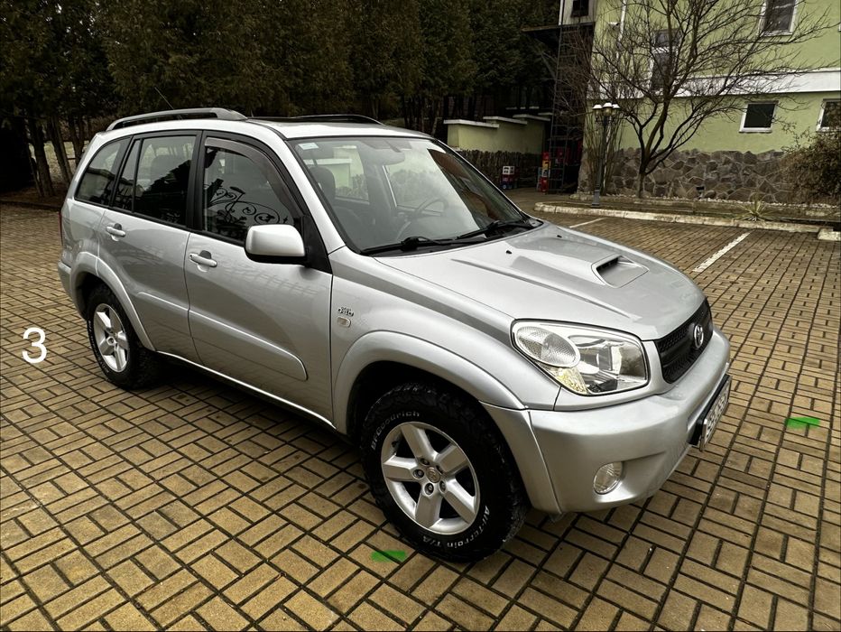Toyota RAV4 foarte ingrijita !