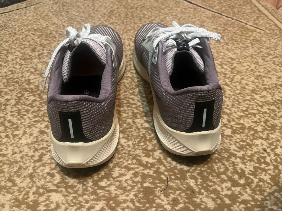 Кроссовки 48-49 размера