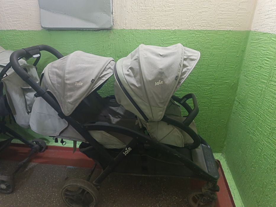 Коляска для погодки, для близняшки