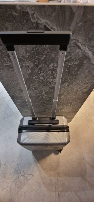 Черен ноември! КУФАР С КОЛЕЛЦА NASA, ултра лек, поликарбонат, размер S