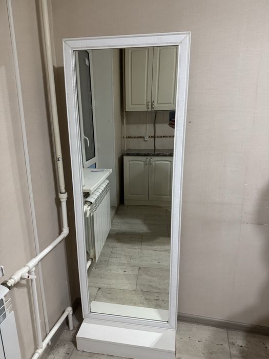 Зеркало напольное