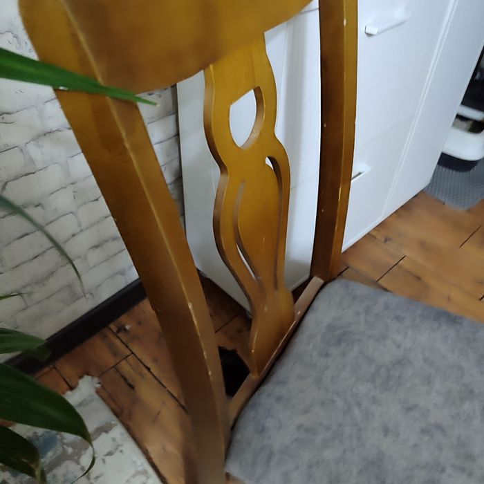 Продам стулья  Малайзийский