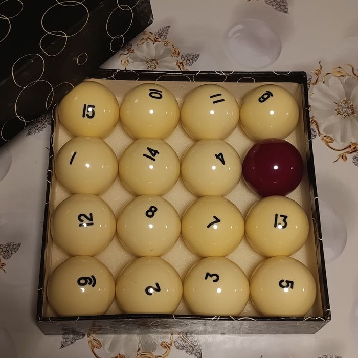 Бильярдные шары для русского бильярда
