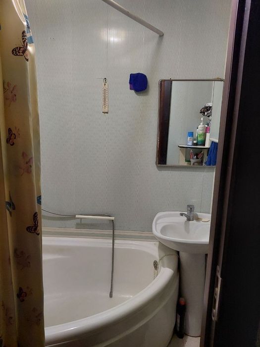 Уй Сотилади офис учун !!!