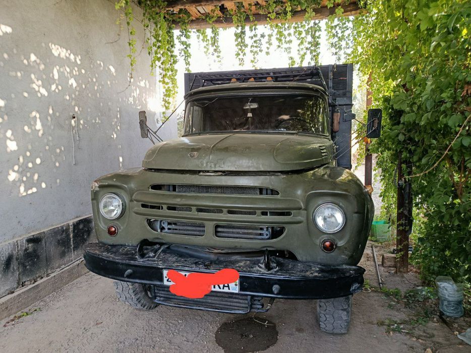 Zil 130 sotiladi