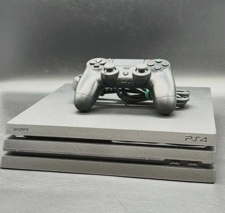 PlayStation 4 Pro - 1tb in stare foarte buna