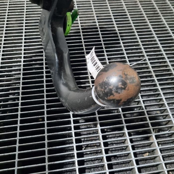 Carlig remorcare Mitsubishi Outlander Facelift 2009 - 2012 SUV 5 Usi (720)