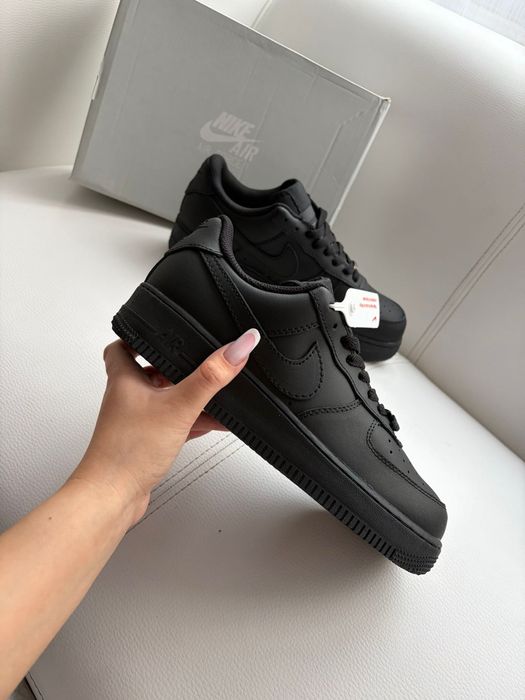 Nike Air Force 1 Black