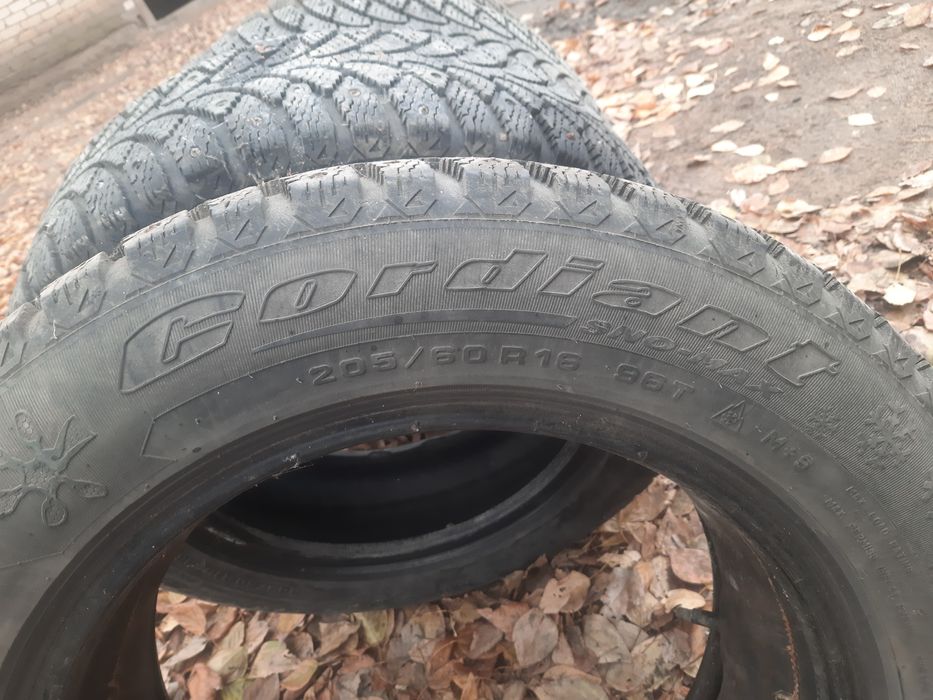 Продам зимние шины на 15