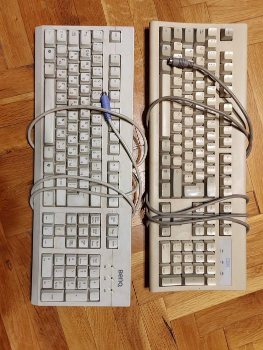 Две клавиатури PS2