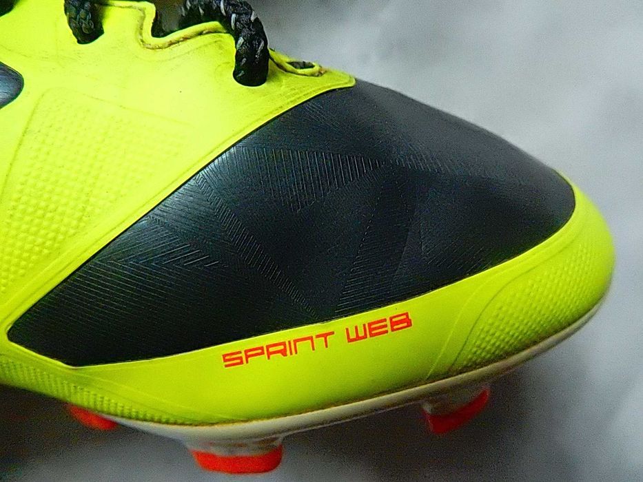 Crampoane fotbal Adidas F-50 Sprint Web, talpa Traxion. Marime 37 1/3.