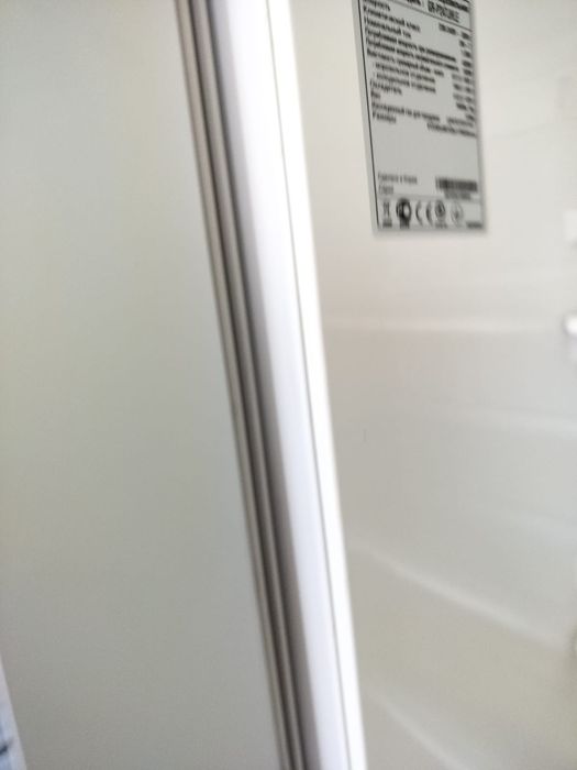 Холодильник LG С ледо генератором