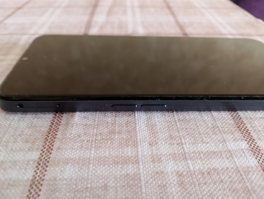 Продавам телефон Realme C35