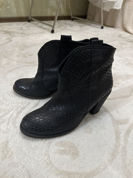 Женская обувь! Разная !кожанная!