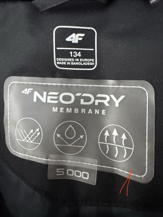 Pantaloni, geaca de ski