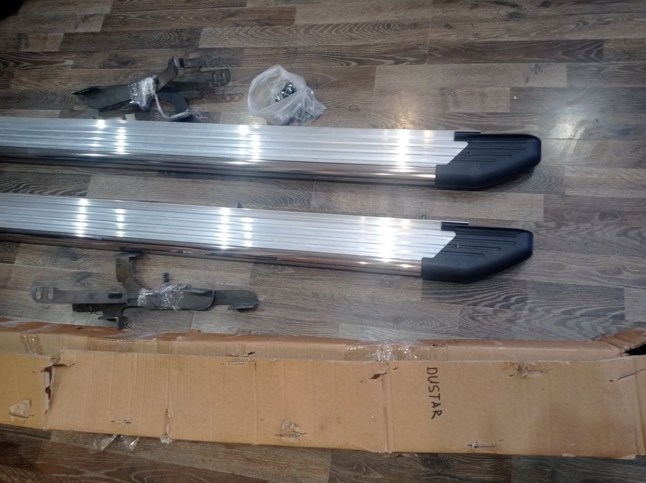 Степенки за Dacia Duster