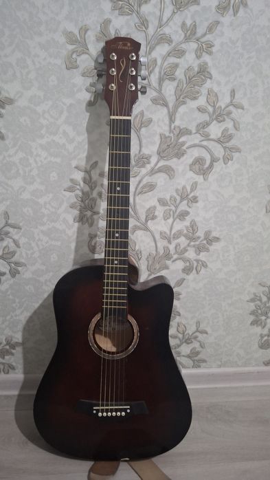 Гитара срочно торг