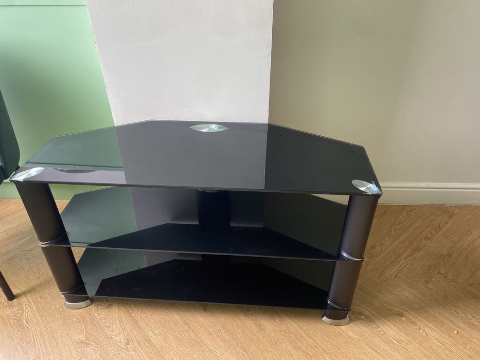 Тумба под TV стекло