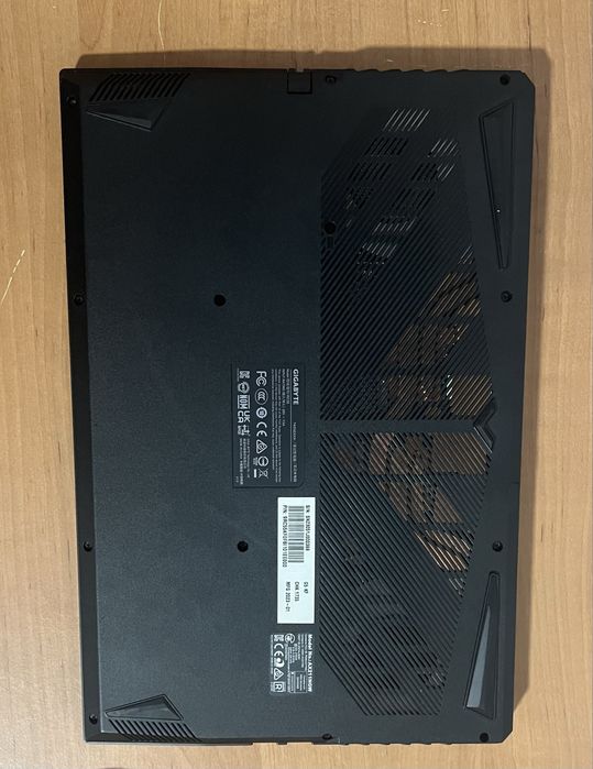 Vand laptop GIGABYTE G5 KF