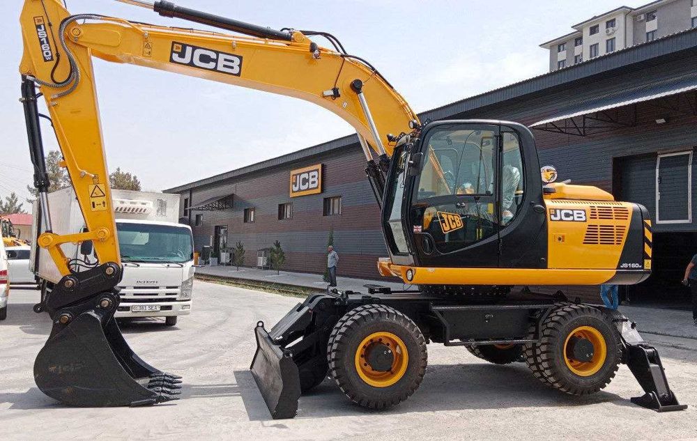 В наличии экскаватор колесный JCB JS160W!