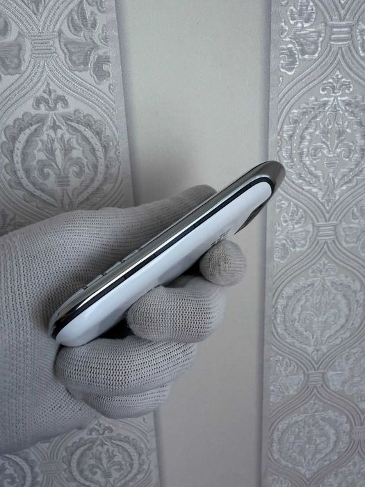 BlackBerry Bold 9700 Оригинальный белый Без обмена