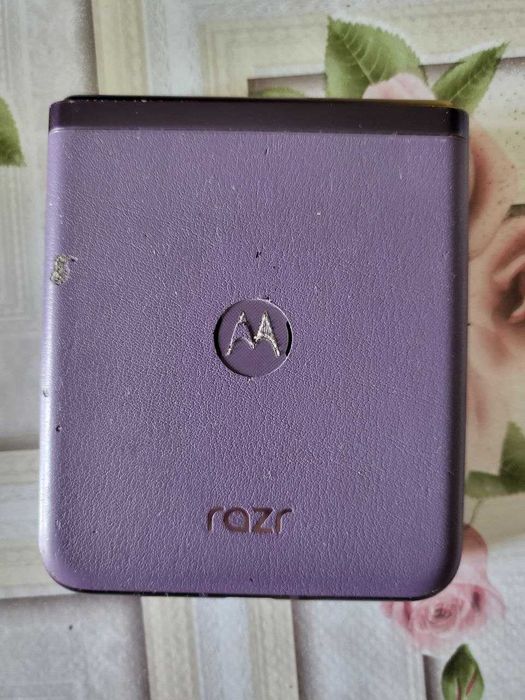 Motorola razr 2023