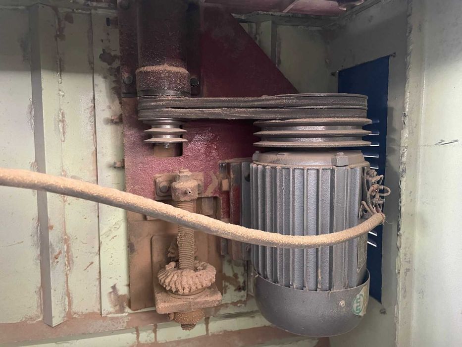 Фрезерный станок Б/У