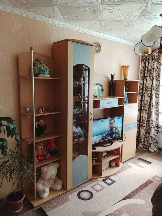 Продам стенку б\у