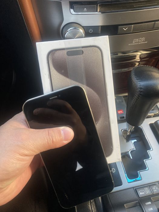 Айфон 15 про продам