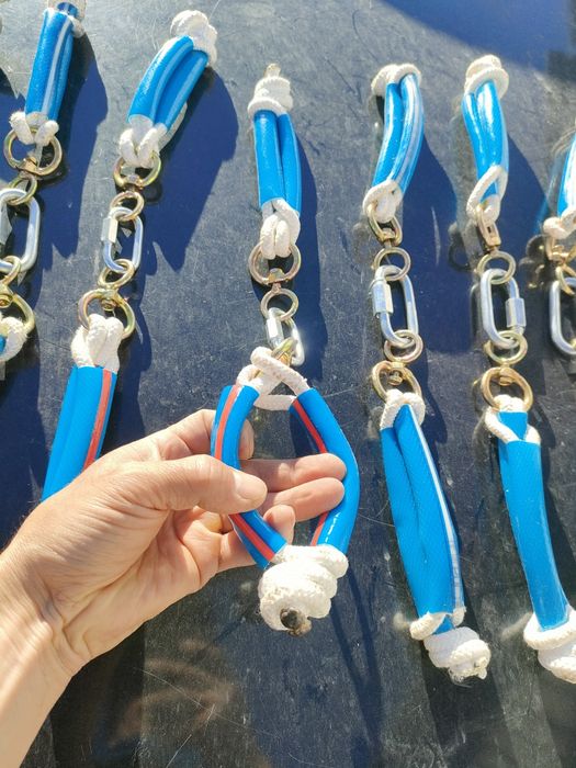 Продам новые путы для лошадей