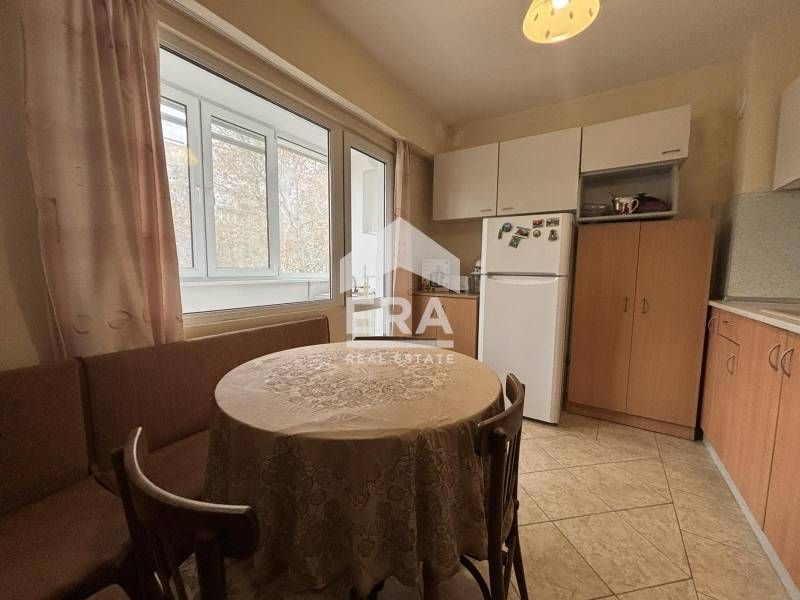 Продава се Тристаен апартамент в Варна, Цветен квартал - 80 кв.м за 2063 €/кв.м - Снимка #7