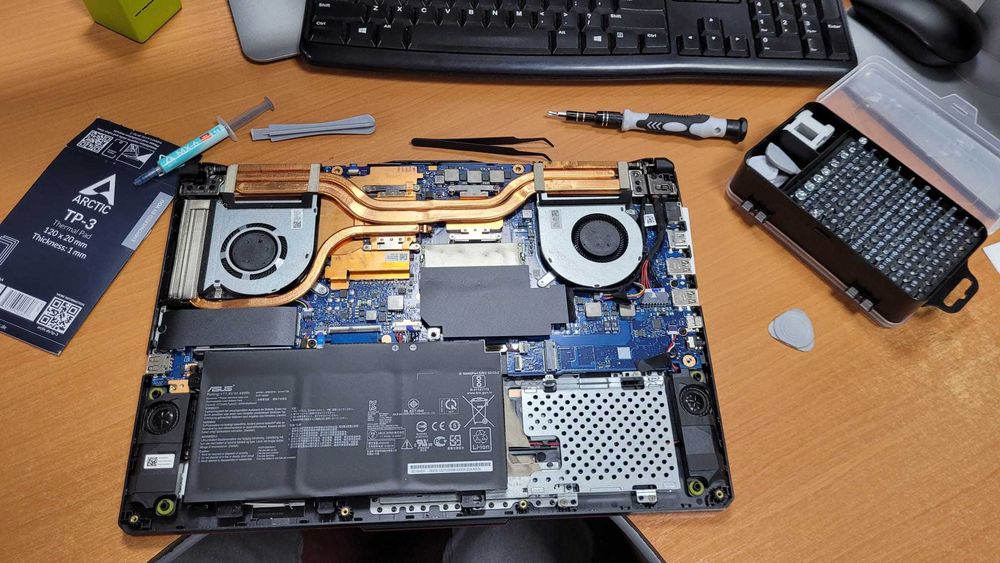 Servicii de mentenanță PC, laptop și console