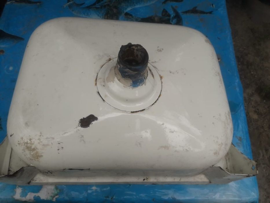 Продам раковину белая