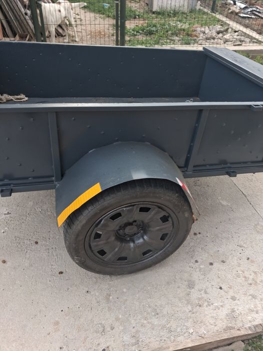 Vand remorcuta pt moltocultor sau tractoras