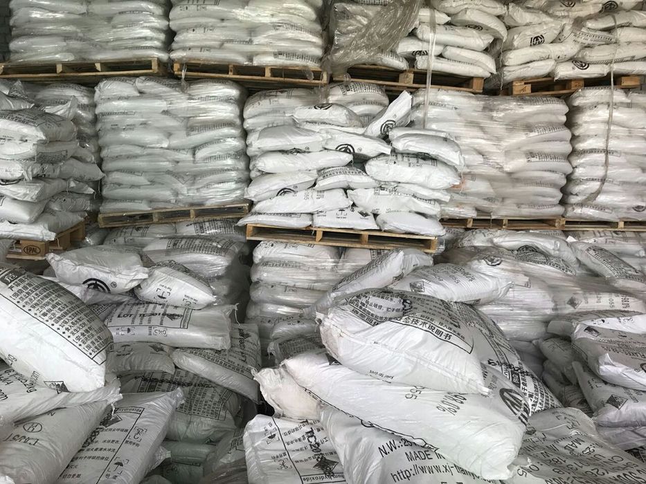 Сода каустическая чешуированная, сульфат натрия, сода кальцинированная