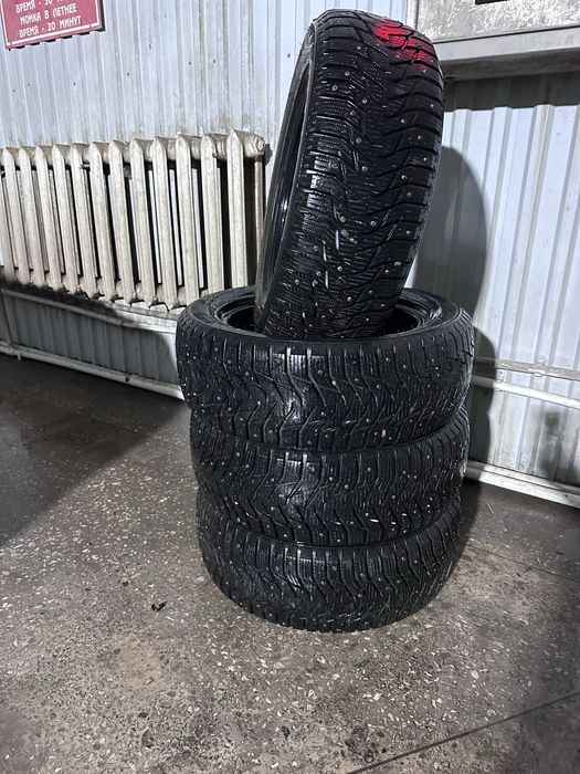 Шипы 205/55/r16 почти новый