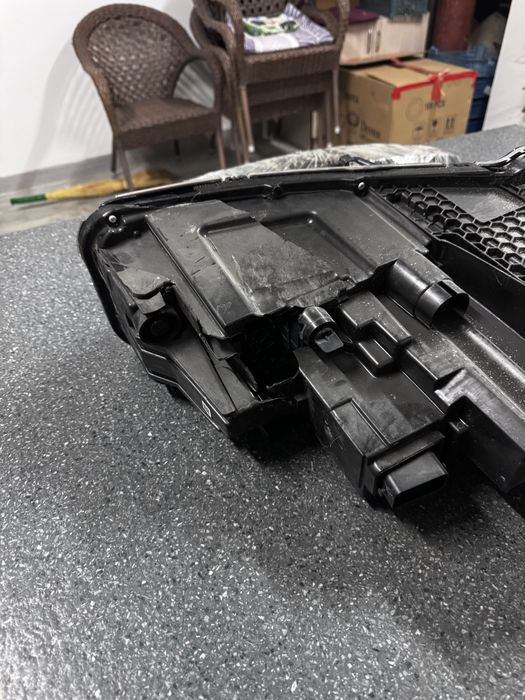 Фара левая на zeekr 001