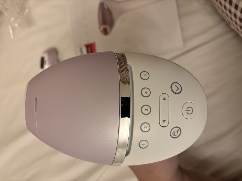 Фотоепилатор Philips - ГАРАНЦИЯ 1+ години,  BRI947/00, 450 000 импулса