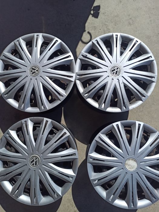 Продавам четири броя оригинални 16" джанти с тазове за транспортер Т5